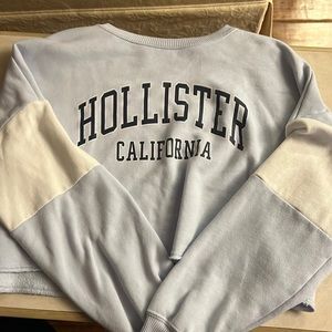 Holistic cropped periwinkle crewneck - size S
